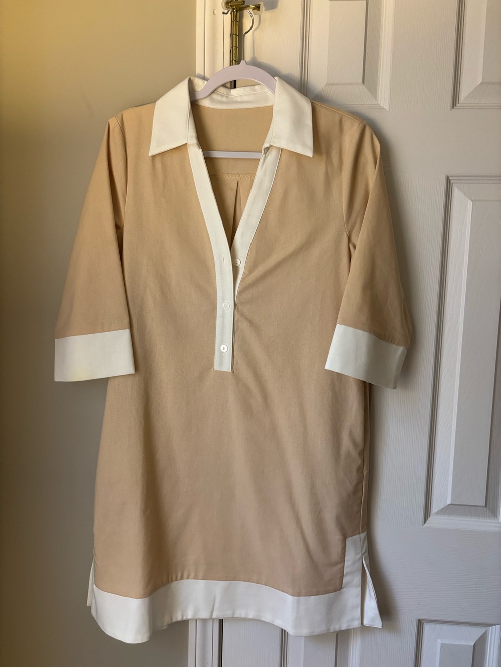 Beige and White Tunic Dress with Contrast Collar